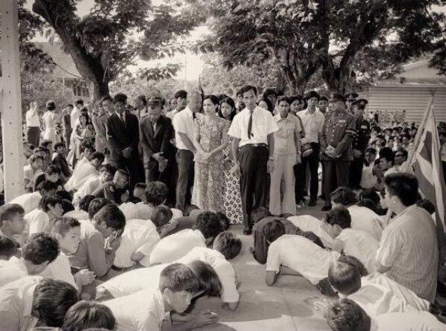พระอัจฉริยภาพในหลวง พระบารมีคลี่คลายการเมือง 70 ปี