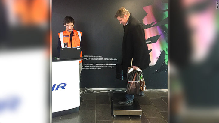 171103122507-finnair-weighing-passengers-780x439