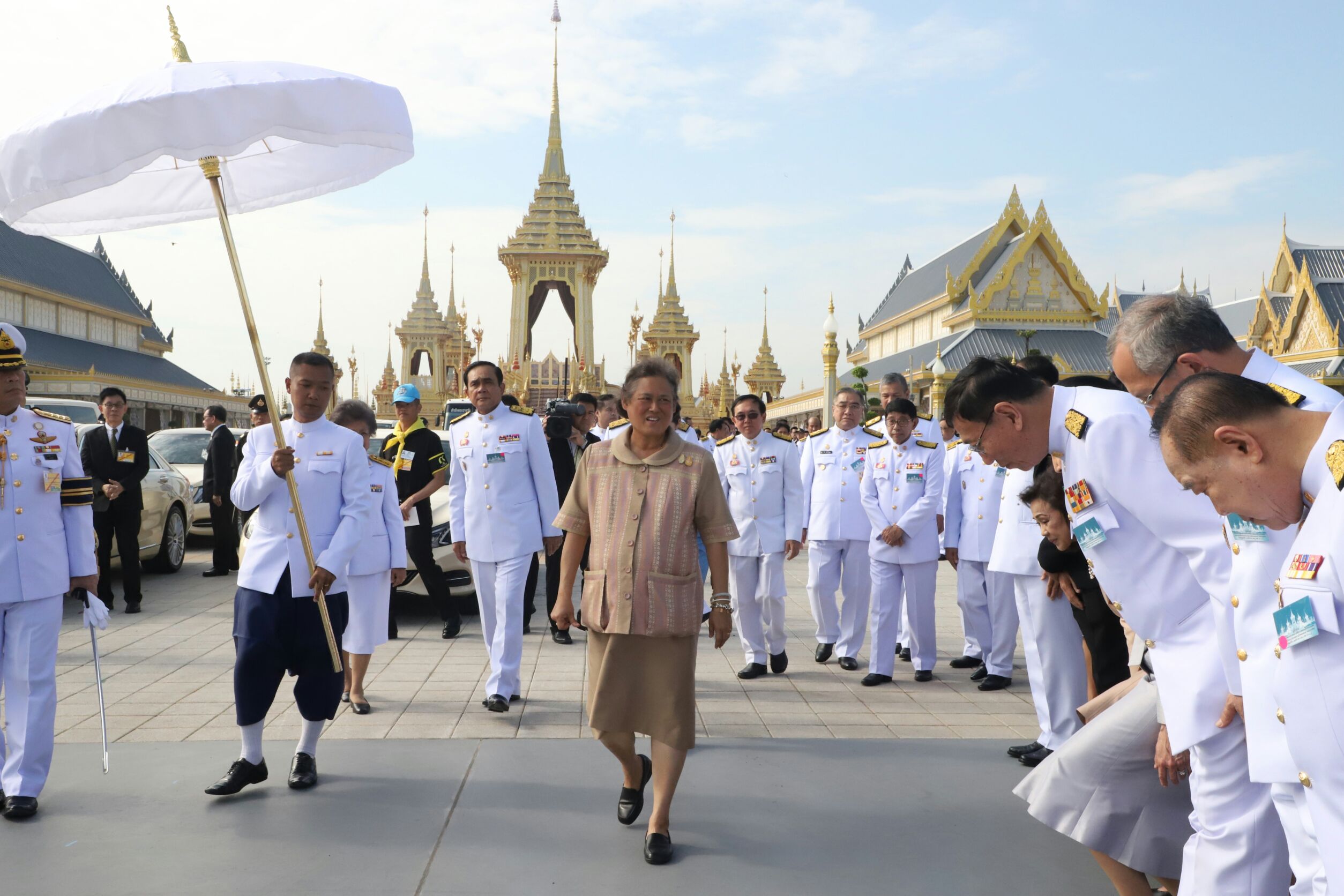 สมเด็จพระเทพฯ ทรงเปิดนิทรรศการงานพระราชพิธีฯ รับสั่งให้ดูแลความเรียบร้อยปชช.