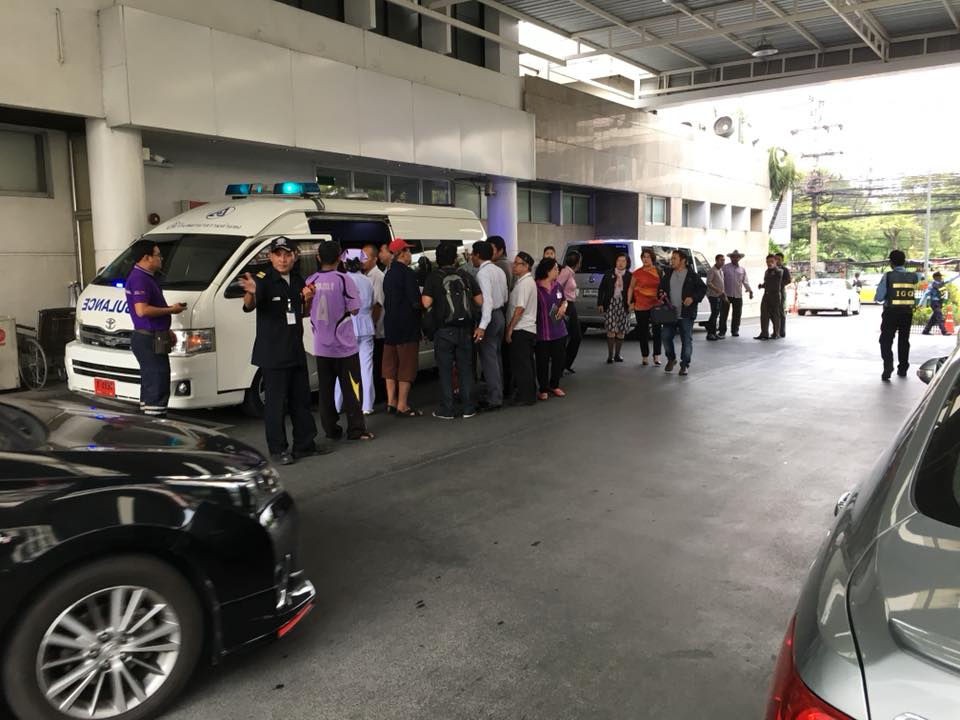 ญาติรับศพ “ดร.สุรินทร์ พิศสุวรรณ” บรรยากาศสุดเศร้า เตรียมประกอบพิธีที่บ้านท่าอิฐ นนทบุรี