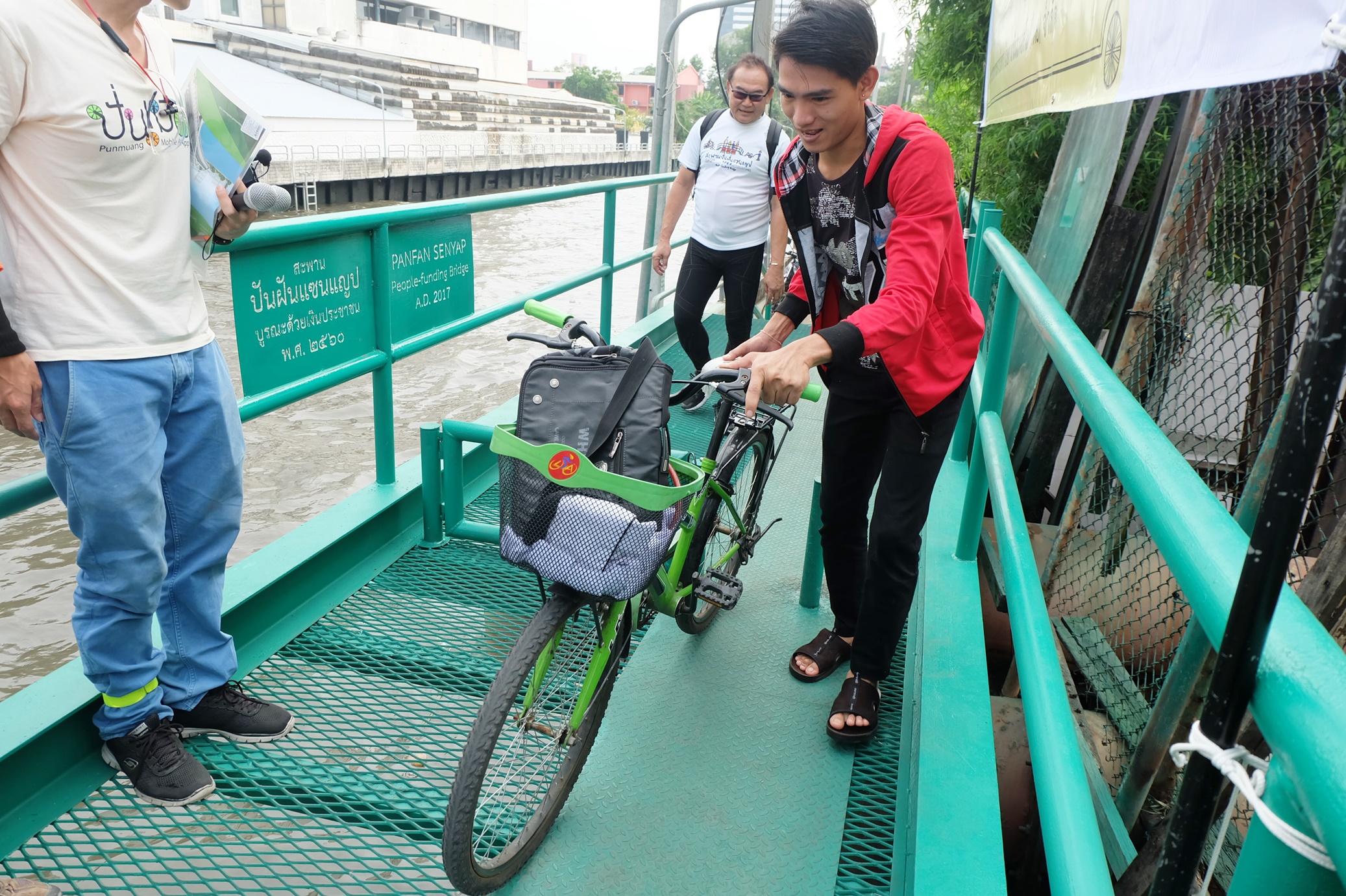 ยกระดับคุณภาพชีวิต! เปิด “สะพานปันฝันเเซนเเญป” ที่คลองเเสนเเสบ