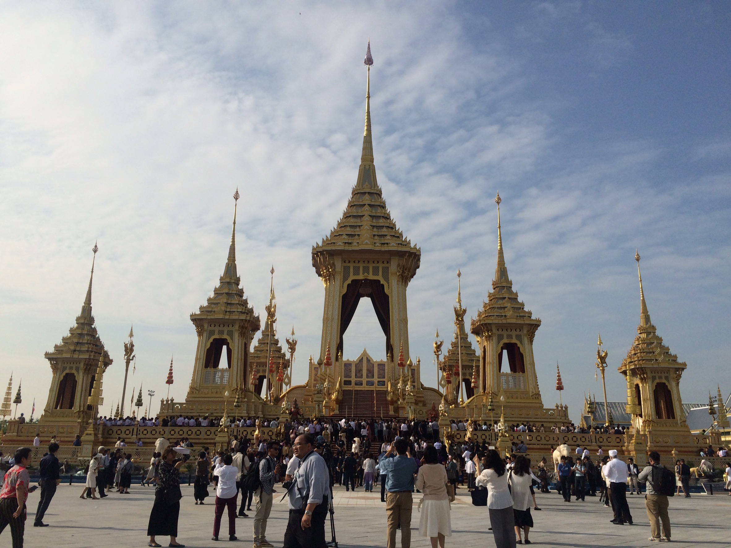 ก.วัฒนธรรมเปิดรอบทดสอบพาปชช.ชมพระเมรุมาศ-นิทรรศการที่สนามหลวงก่อนเปิดชมจริงพรุ่งนี้