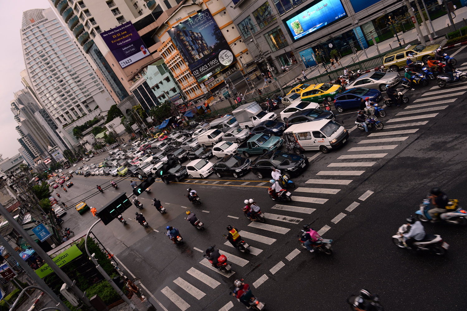 ลักษณะเด่นของคนไทย  โดย วีรพงษ์ รามางกูร