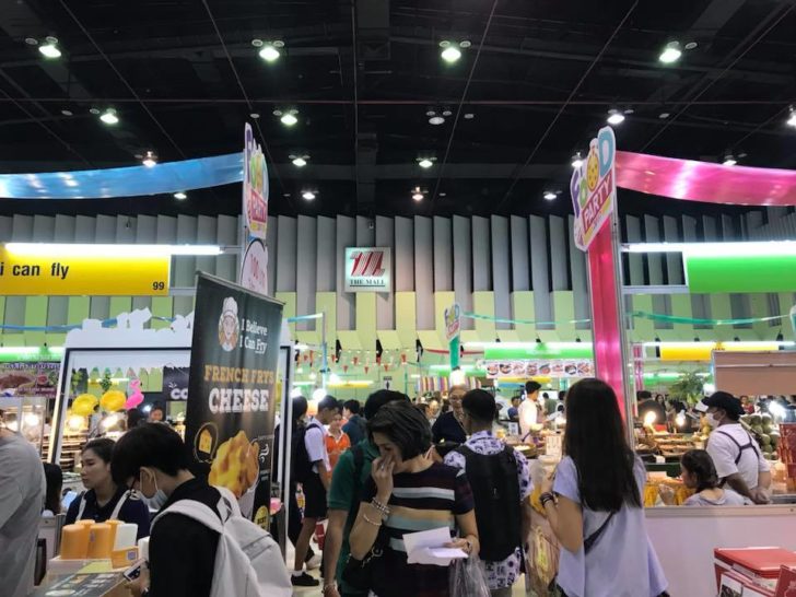 “ฟู้ด ปาร์ตี้ 2017” วันแรกคึกคัก! สายชิม ช้อป แชะ แน่น ร้านเด็ด-ดังเพียบ