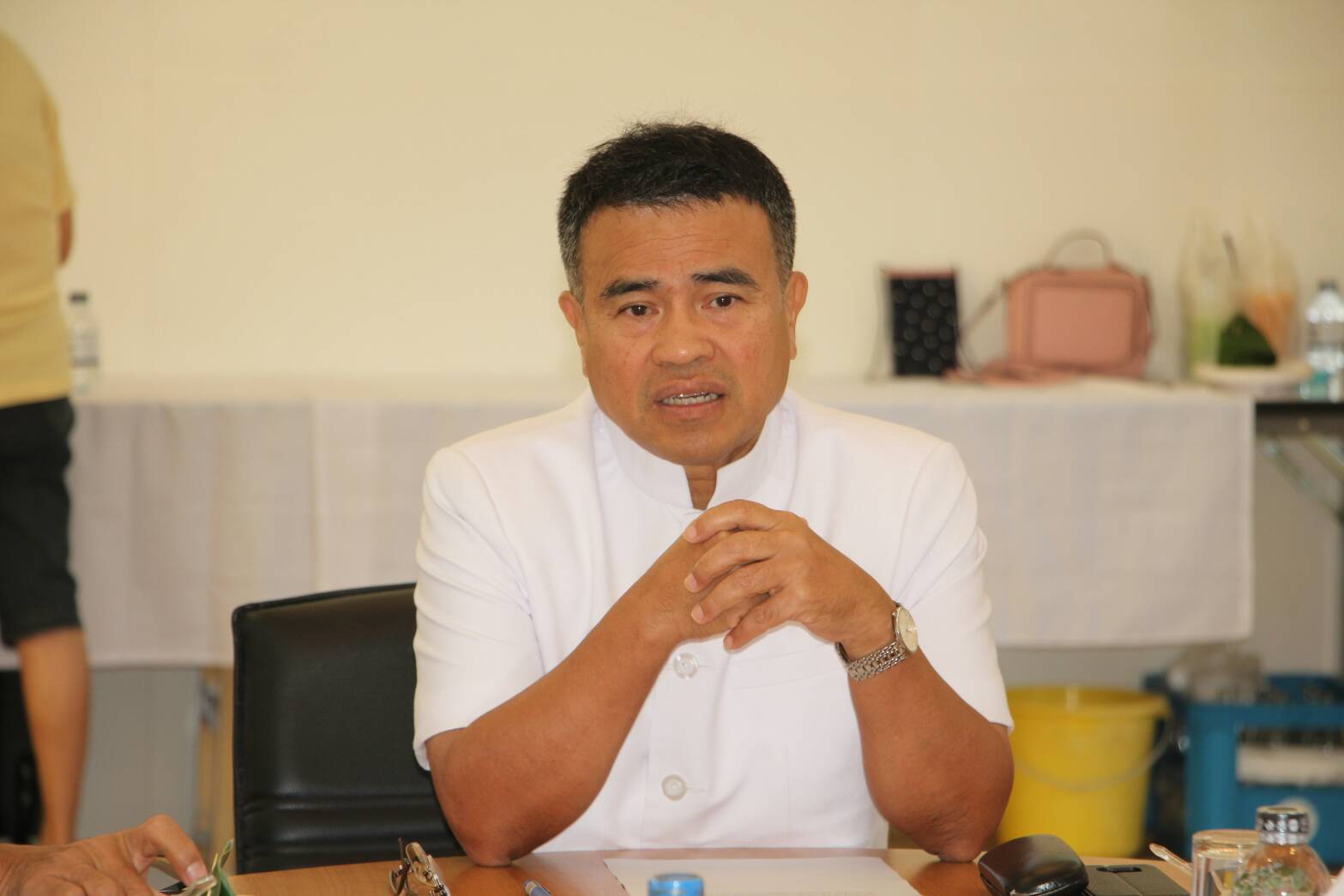 พ่อเมืองภูเก็ตเตรียมพร้อมรับมือ 7 วันอันตรายช่วงปีใหม่ สั่งสำรองเลือด-จัดเฮลิคอปเตอร์ลำเลียงผู้ประสบเหตุฉุกเฉิน