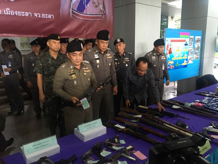 หมายจับ 4 ผู้ต้องหาเผารถทัวร์ “ศรีวราห์” ชี้ปมก่อการร้ายคุมเข้ม