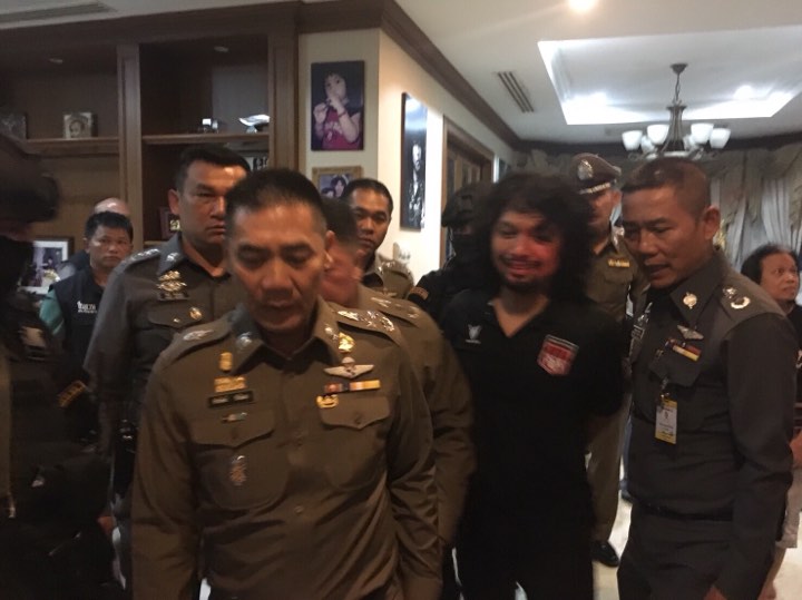 ฝากขัง “เสก โลโซ” พรุ่งนี้ ให้การ “ปืนเป็นของเพื่อน” รอผลตรวจ สารเสพติด