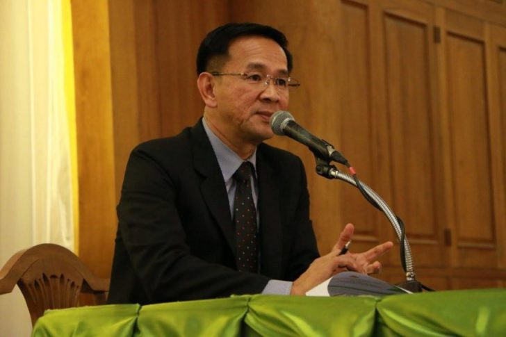ในหลวง ร.10 พระราชทาน 10 ล้านช่วยโรงเรียนน้ำท่วมภาคอีสาน