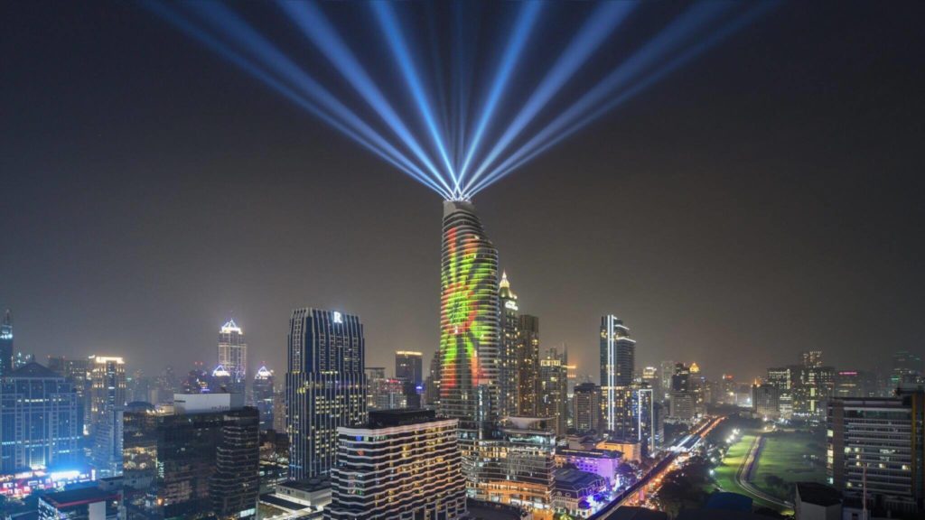 “แมกโนเลียฯ” จัดแสงสี 3 มิติ กระหึ่มราชประสงค์ถึงสิ้นปี