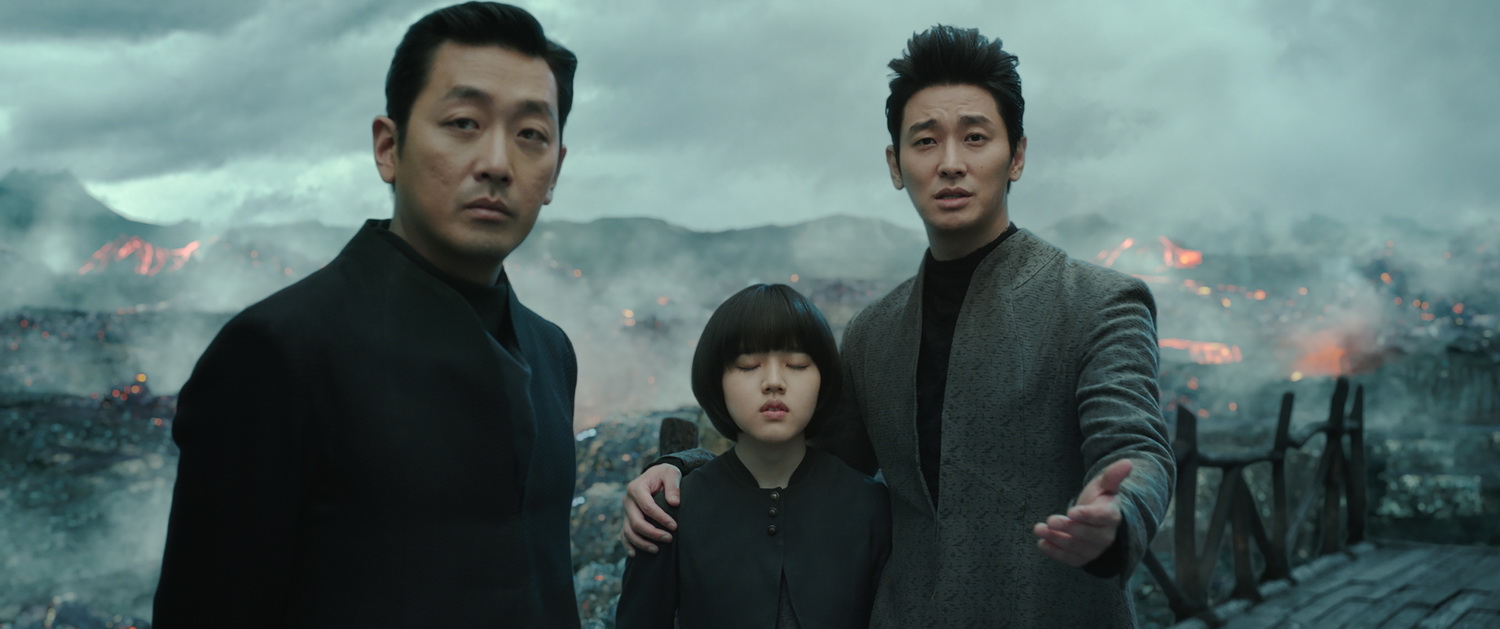 “ALONG WITH THE GODS” โปรเจ็คต์ยักษ์สานต่อปรากฏการณ์ด่วนซอมบี้คลั่ง