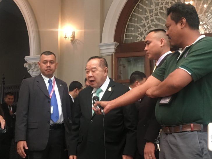 ดับฝันของขวัญปีใหม่นักการเมือง “บิ๊กป้อม” เสียงแข็งไม่ปลดล็อก ยันจัดการให้พรรคไม่มีปัญหา