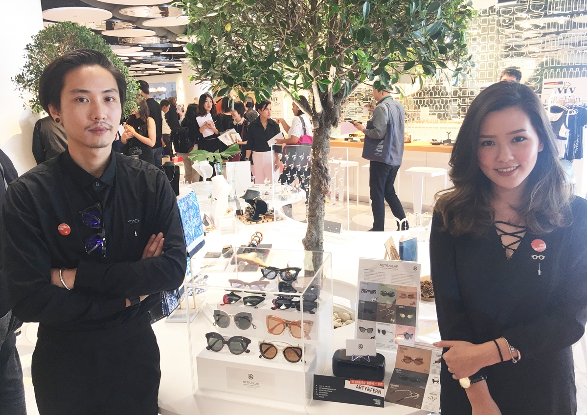 ความเชื่อเเละเเฟชั่น…คุยธุรกิจคนรุ่นใหม่ ไอเดียดีไซน์ “ARTY&FERN” แว่นตา 9 แมวไทยมงคล