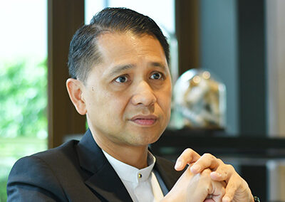 เหลียวหลังแลหน้า “ธีรนันท์” อดีตนายแบงก์สู่มือโปรปรับองค์กร