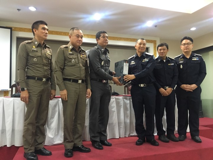 ตร.โอนสำนวนอ่างวิคตอเรีย 3,500 หน้า ให้ดีเอสไอ บิ๊กตร.ชี้คดีตัวอย่างสาวถึงปลาใหญ่