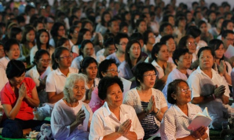 วธ.เผยคนไทยทั่วประเทศ-ทั่วโลก กว่า 20 ล้านคน ร่วมสวดมนต์ข้ามปีถวายเป็นพระราชกุศล