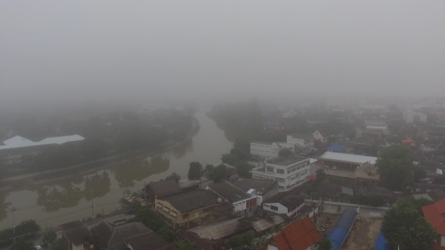คนกรุงได้เฮ! ฝนหอบลมหนาวมา 13 ม.ค. อุณหภูมิตอนเช้าอาจลดเหลือ 17 องศาเซลเซียส