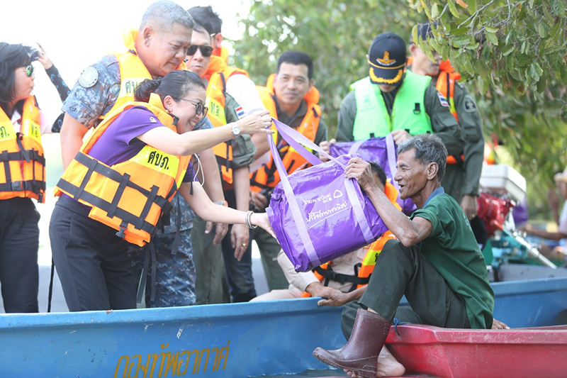 SCB ช่วยผู้ประสบอุทกภัย