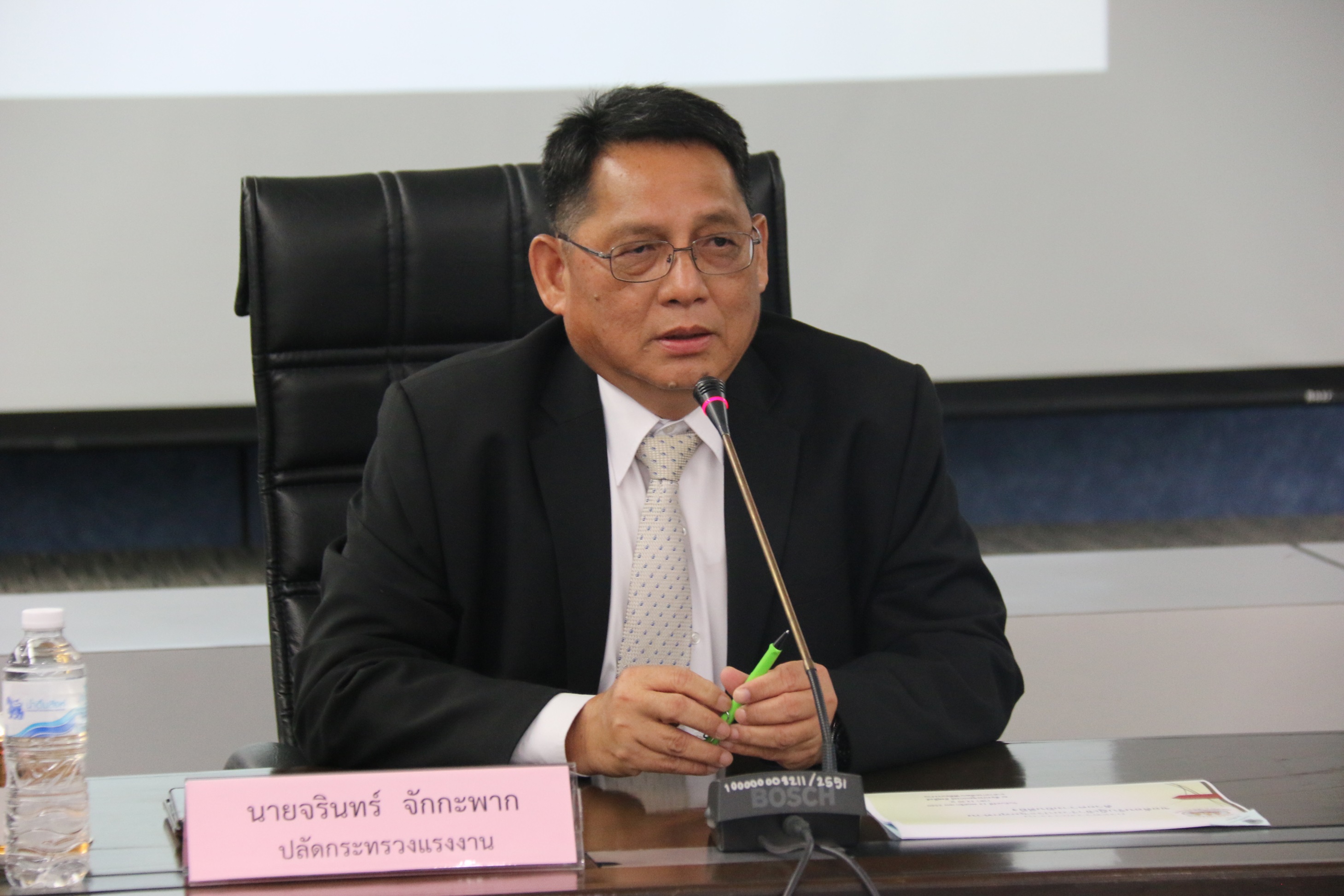 “จรินทร์” แจงเหตุพลิกมติอนุกรรมการค่าจ้าง 35 จังหวัด เล็งถกอัตราลอยตัวในบอร์ดชุด20