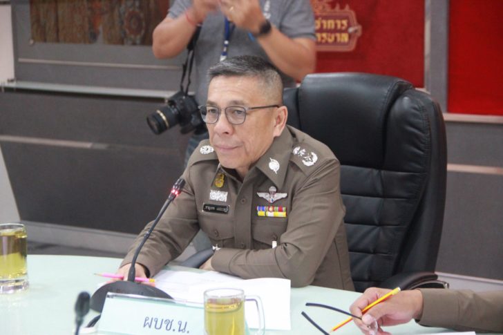 ออกหมายจับ “รังสิมันต์ โรม-จ่านิว-อานนท์-เอกชัย” เบี้ยวพบตร.คดีชุมนุมสกายวอล์ก