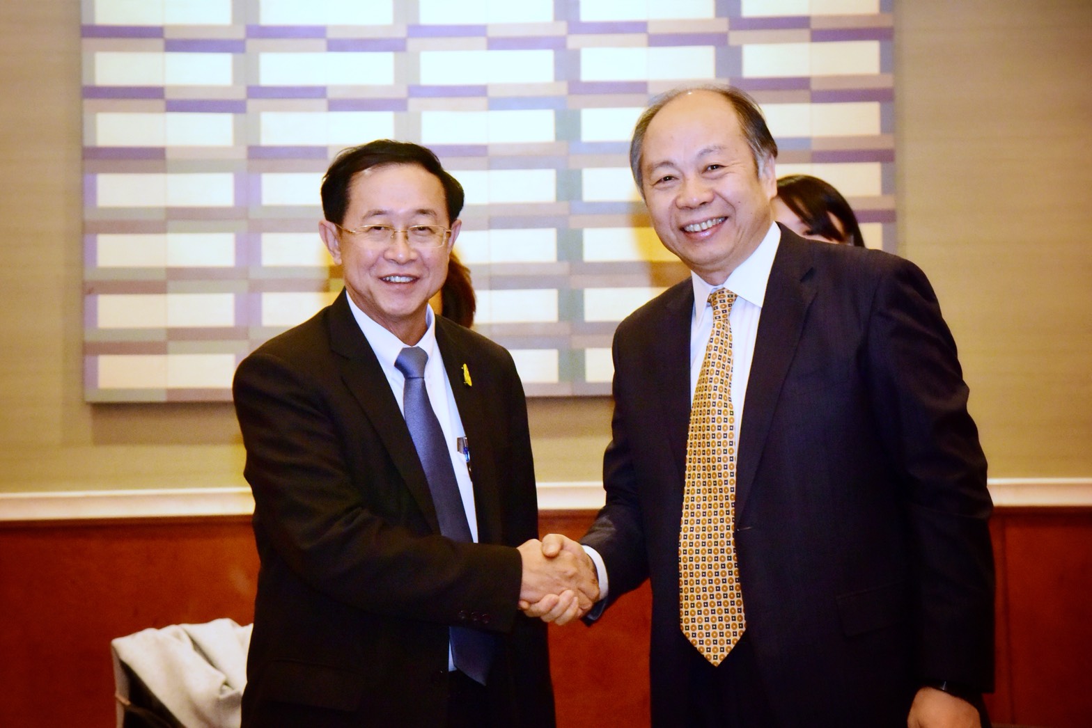ไทย-จีนบรรลุความคืบหน้าสร้างรถไฟความเร็วสูง “กทม.-หนองคาย” ดีเดย์พ.ค.ประมูลช่วงสีคิ้ว-กุดจิก