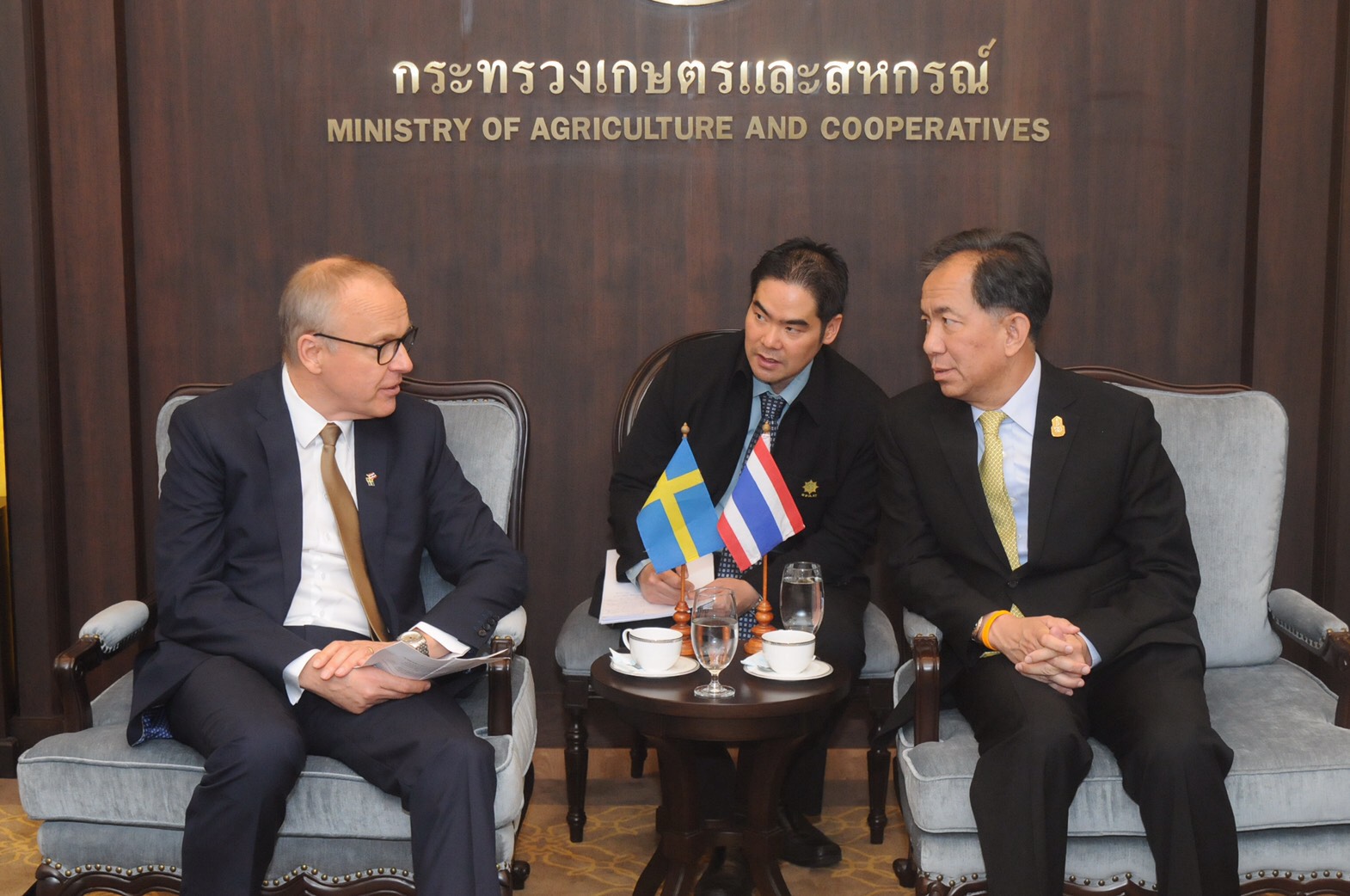 “กฤษฎา” หารือทูตสวีเดนยันไทยมุ่งมั่นฟื้นทรัพยากรประมง เร่งรัดการทำประมงถูกกฎหมาย