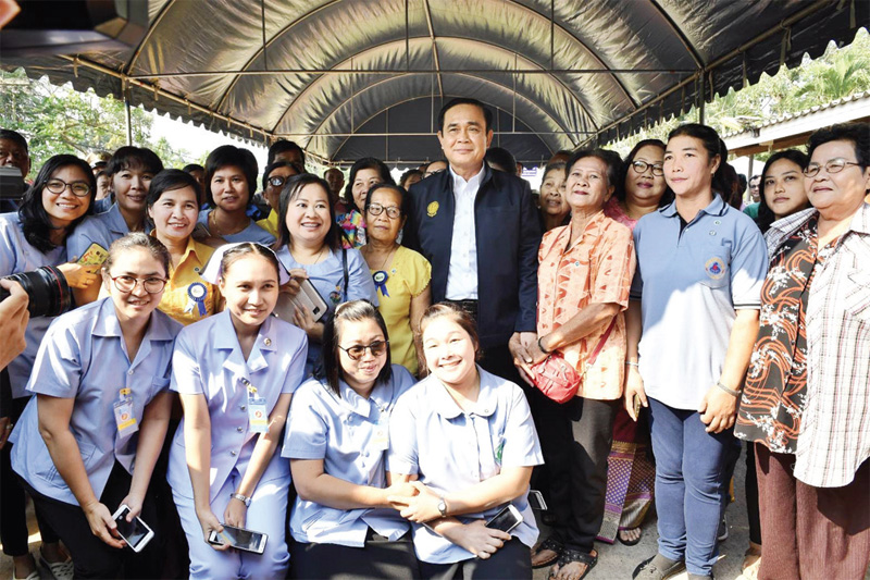“บิ๊กตู่” สัญจรตีเมืองจันท์ เจาะฐานเสียงตะวันออกปั้นเมืองอีอีซี