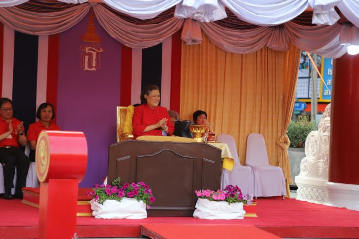 สุดปลื้มปีติ “พระเทพฯ” เสด็จฯ งานตรุษจีนเยาวราช-ชาวไทยเชื้อสายจีนรับเสด็จคับคั่ง