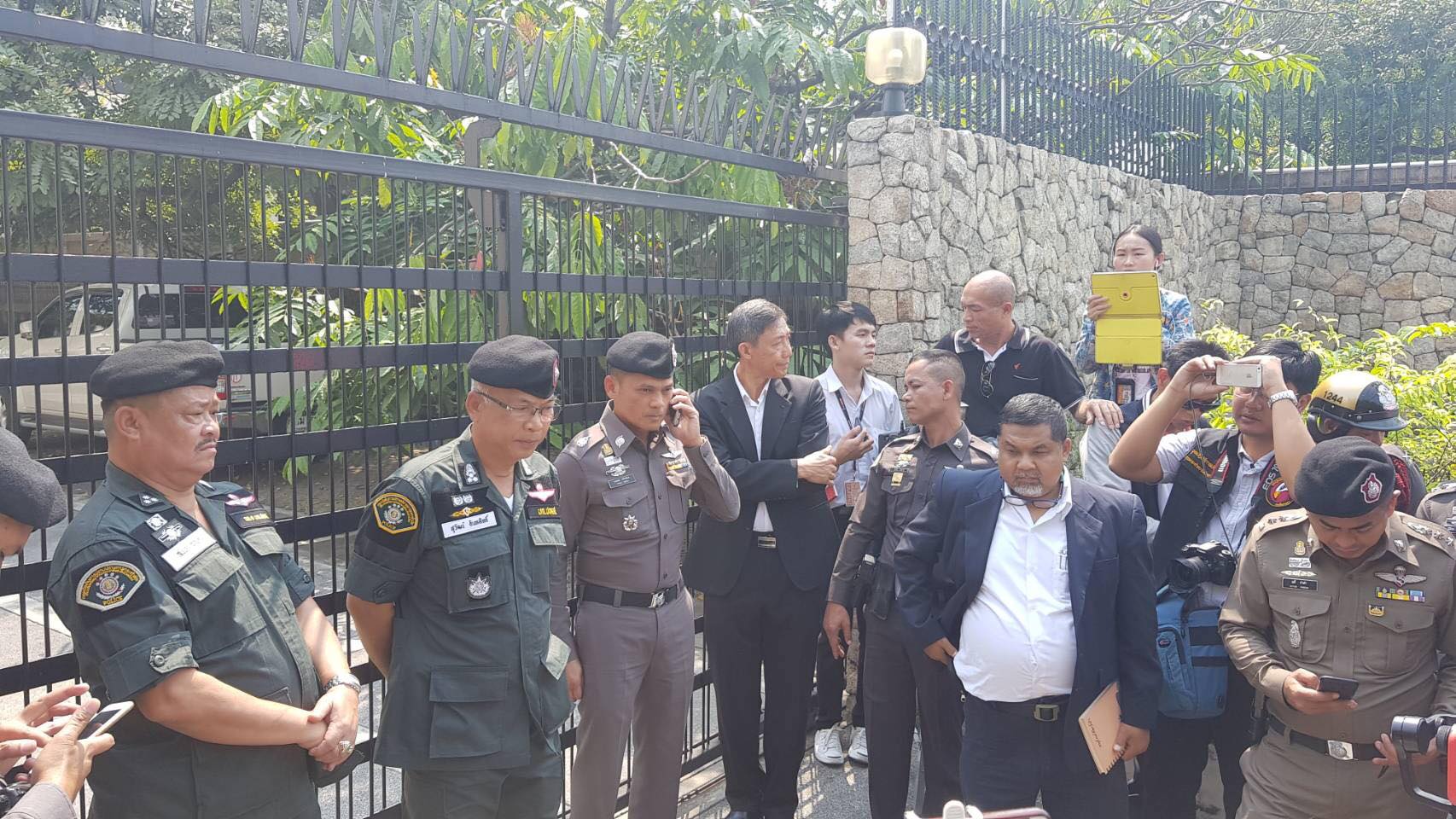 ‘ศรีวราห์’ นำหมายศาลเข้าค้นบ้าน’เปรมชัย’บิ๊กบอสอิตาเลียนไทย ขยายผลจับล่าสัตว์ทุ่งใหญ่