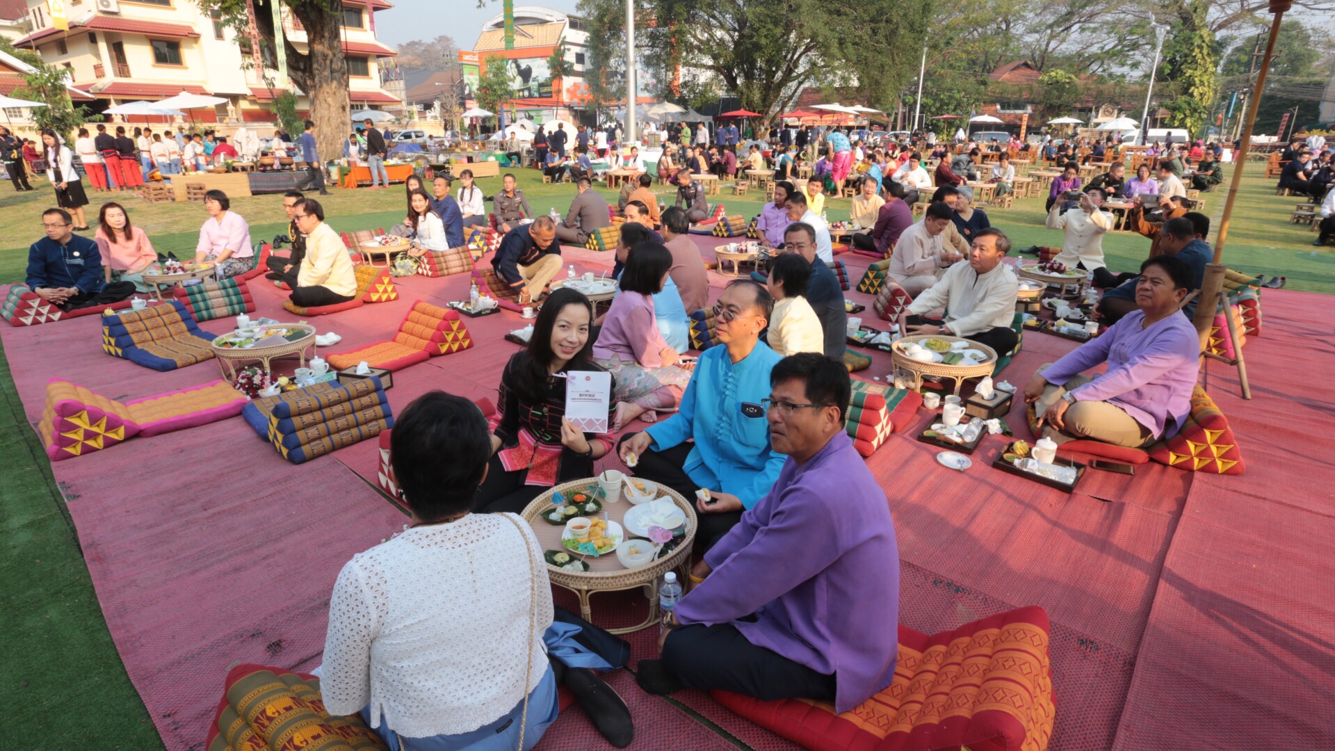 จัดกาดประชารัฐเจียงฮายศาลากลางเก่าบรรยากาศย้อนยุค