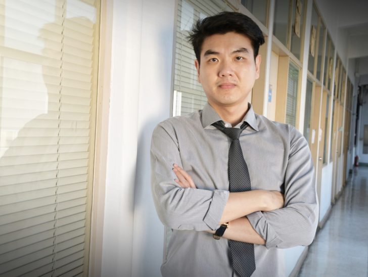 ปิยบุตร แสงกนกกุล