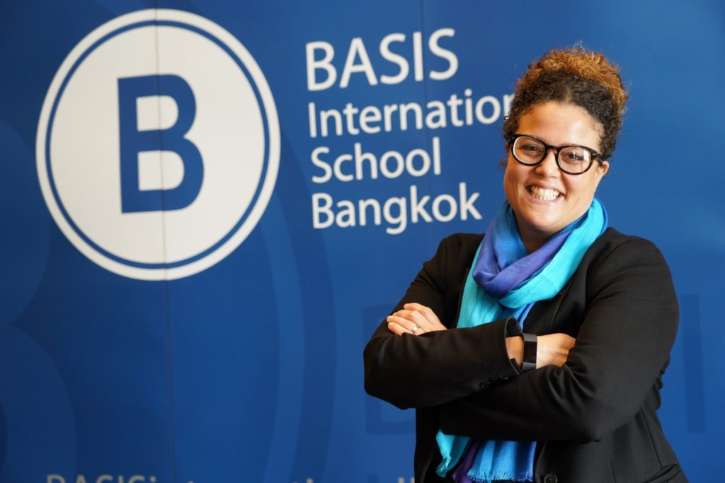อลิซาเบธ ธีส์ โรงเรียนนานาชาติ Basis