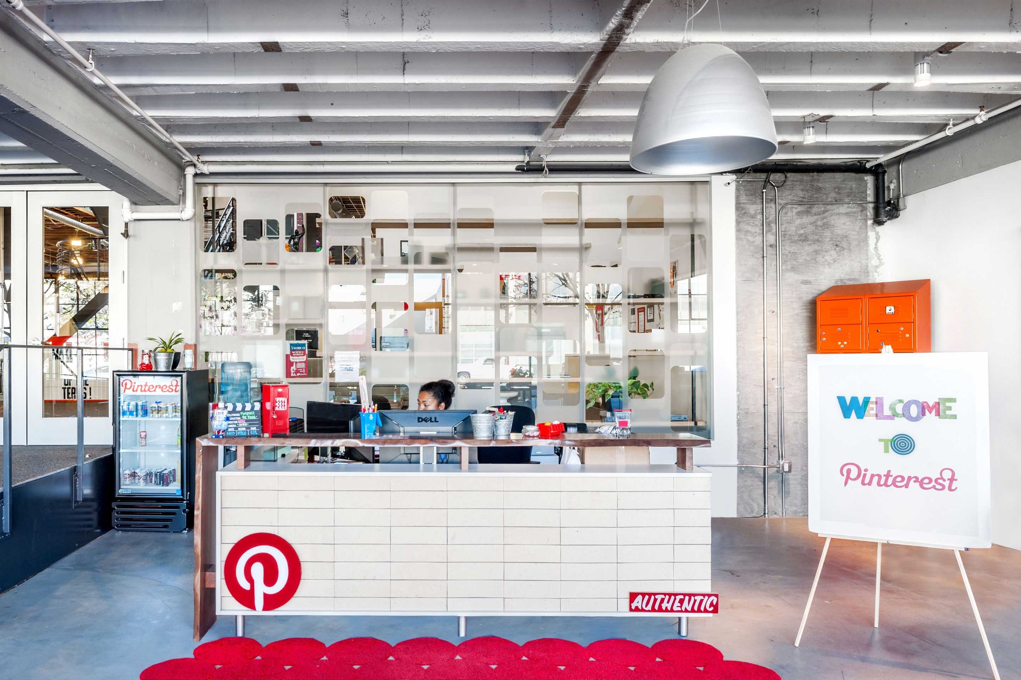 Pinterest สำนักงานที่มีมากกว่าความสวยงาม