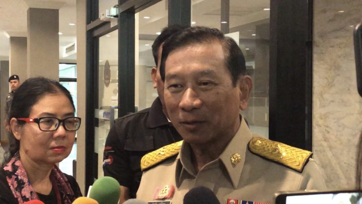 “บิ๊กฉัตร” ปัดตอบ อดีตสปท.เพื่อนสนิท “บิ๊กตู่” ตั้งพรรคพลังประชารัฐหนุน บอกไม่ขอยุ่งเกี่ยว