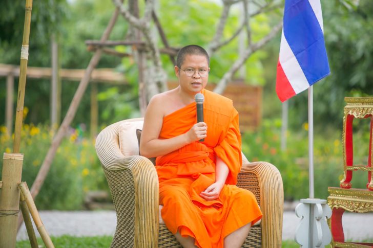 “ท่าน ว.วชิรเมธี”คาใจ ชนชั้นกลางในกทม.อยู่ตรงข้ามประชาธิปไตย ชี้รัฐประหารไม่ทำปท.ก้าวหน้า