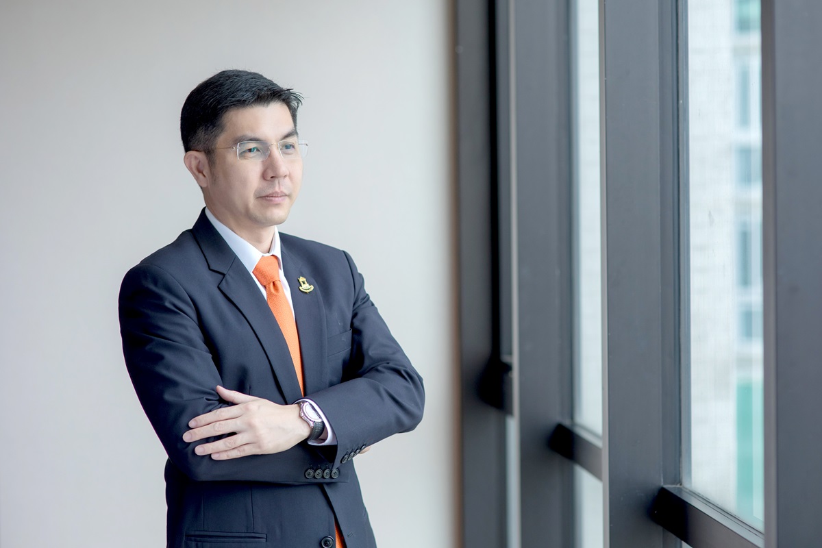 นำทีมแบงก์รัฐตรึงดอกเบี้ย “ฉัตรชัย” โชว์ผลงาน Q1 ธอส.