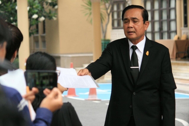 “ประยุทธ์” เผยให้หารือแก้ไขปมนำเข้ารถหรู ผู้ประกอบการ-ผู้บริโภค ต้องได้รับความเป็นธรรม