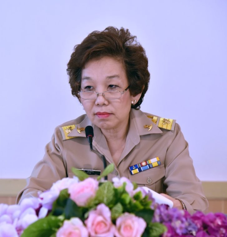 ยอมสูญ 300 ล้านบาท/ปี พาณิชย์ลดค่าธรรมเนียม แลกพ่อค้าไทยเข้าระบบ