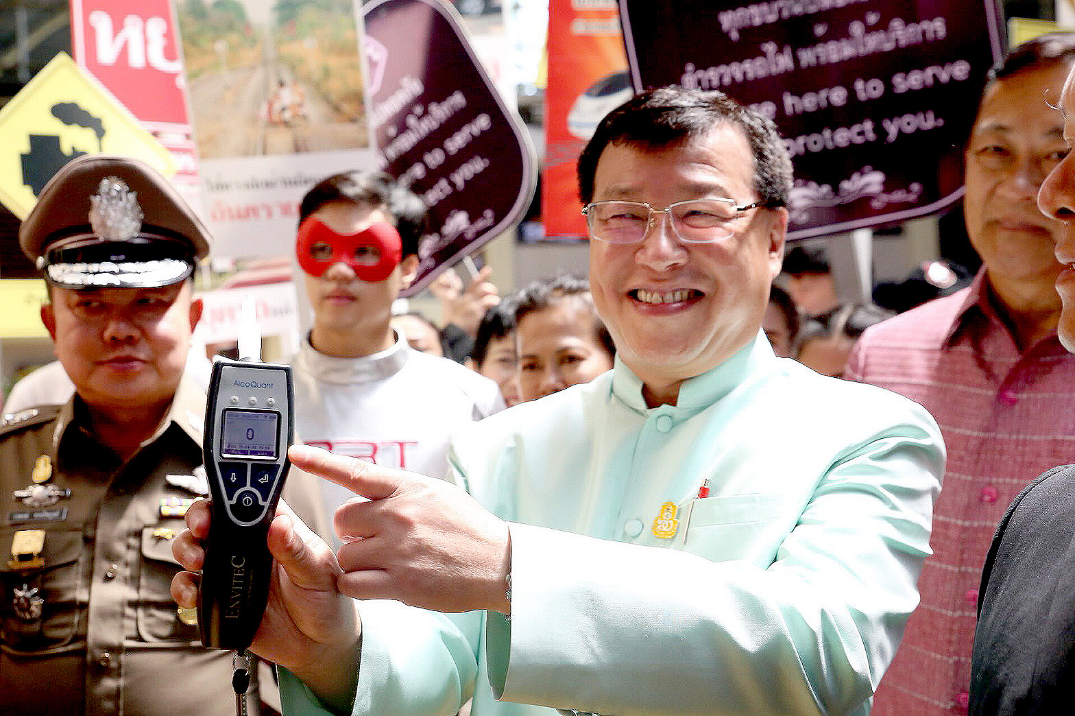 “ไพรินทร์” เปิดงาน “สงกรานต์ปลอดภัย ตายเป็นศูนย์” ส่งคนนั่งรถไฟกลับบ้าน