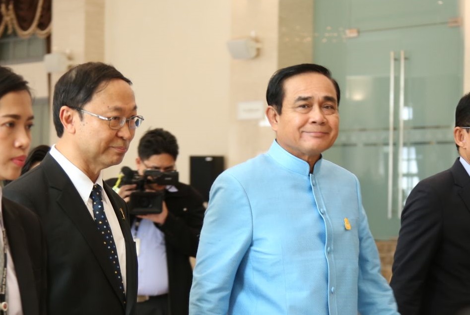 นายกฯ ย้ำโครงการรัฐต้องไม่มีทุจริต-กำชับ “ก.พ.”เชิญนักการเมืองอบรม ป.ย.ป.รุ่น3ก่อนเลือกตั้ง