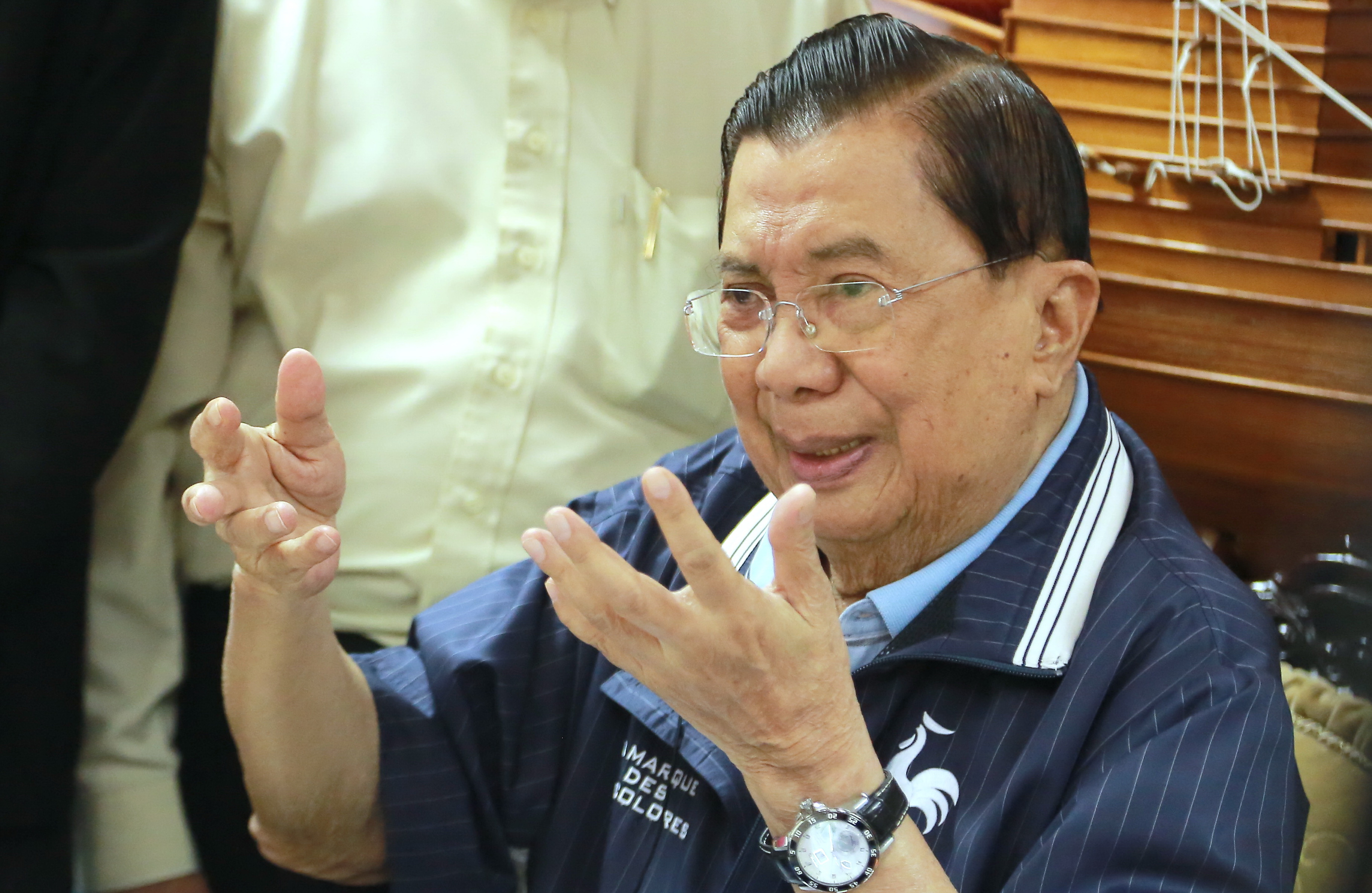 “บิ๊กจิ๋ว” ชี้ปัญหาการเมือง ต้องแก้ที่หลักการ เผยโทรคุย “ทักษิณ” คิดว่าอยากกลับบ้าน