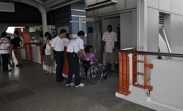ผู้พิการเฮ! สภากทม.อนุมัติ 256 ล้าน สร้างลิฟต์รถไฟฟ้าอีก 16 สถานี