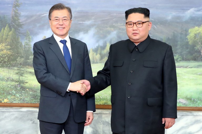 “บลูเฮาส์” เผยผู้นำสองโสมดอดหารือในเขตปลอดทหาร ปูทาง “คิมถกทรัมป์”