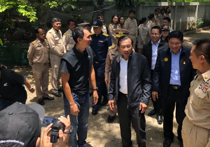 “บิ๊กฉัตร” พอใจศูนย์แจ้งเข้า-ออกเรือประมงประจวบคีรีขันธ์