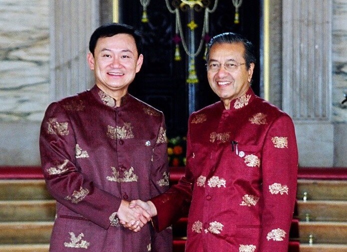 ‘ทักษิณ’ ร่วมยินดี ‘มหาเธร์’ ชนะเลือกตั้งมาเลเซีย เชื่อนำพาอาเซียนยิ่งใหญ่อีกครั้ง!