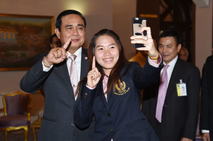 “บิ๊กตู่” ให้กำลังใจน้องเมย์ หลังพ่ายนักแบดญี่ปุ่น ศึกอูเบอร์คัพ ยกเป็นที่หนึ่งในหัวใจคนไทย