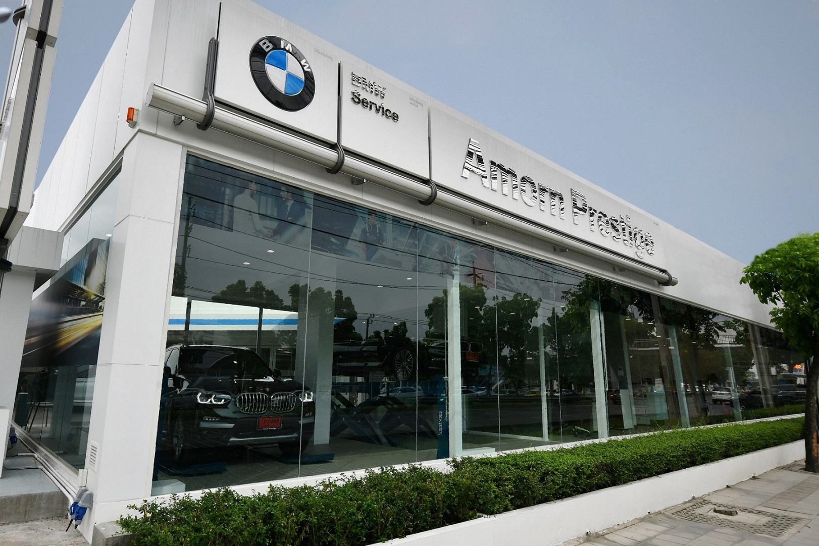 บีเอ็มดับเบิลยู จับมือ อมร เพรสทีจ นำร่อง”BMW Service Outlet” แห่งแรก