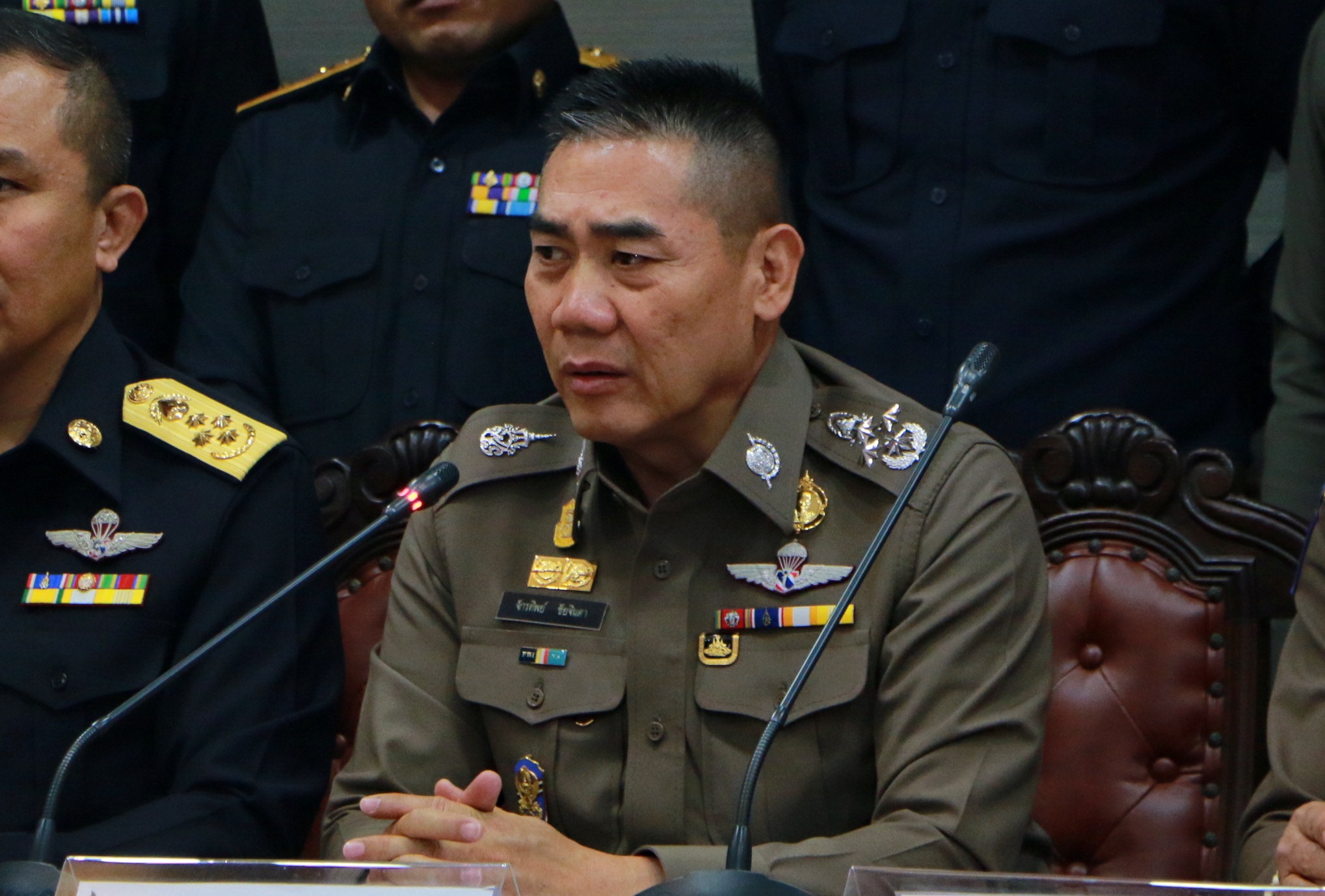 ผบ.ตร. ไม่อยากพูดเรื่อง “สันธนะ” พ้อตกเป็นคู่กรณีอยู่เรื่อย ลั่นฟ้อง 3 นายพลได้เป็นสิทธิ