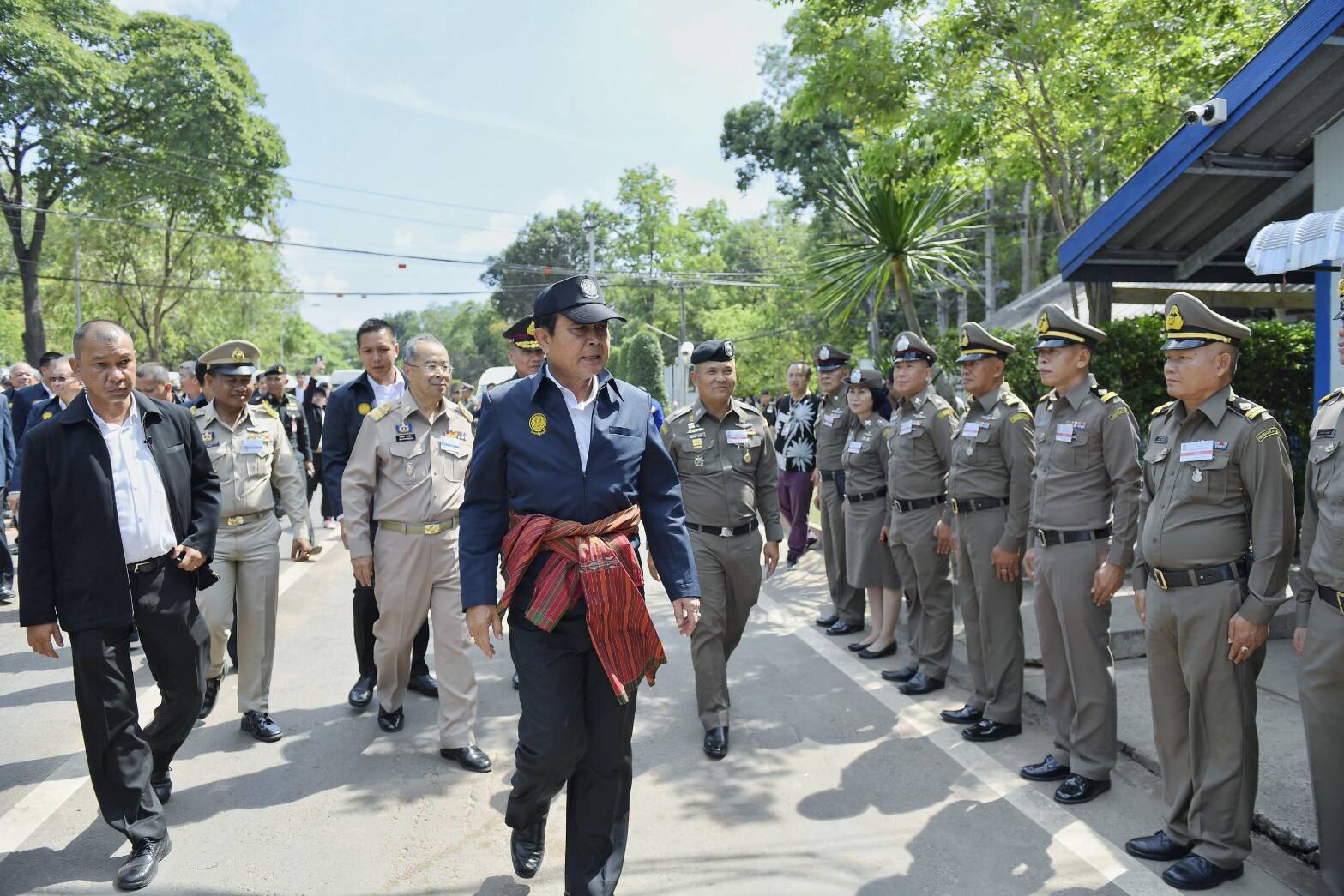 “บิ๊กตู่” ถึงสุรินทร์แล้ว-ลงพื้นที่จุดผ่านแดนถาวรช่องจอมดันการค้าหมื่นล้าน ในอีก 5 ปี