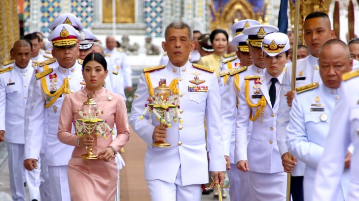 ในหลวง เสด็จฯ ในการพระราชพิธีทรงบำเพ็ญพระราชกุศลวิสาขบูชา
