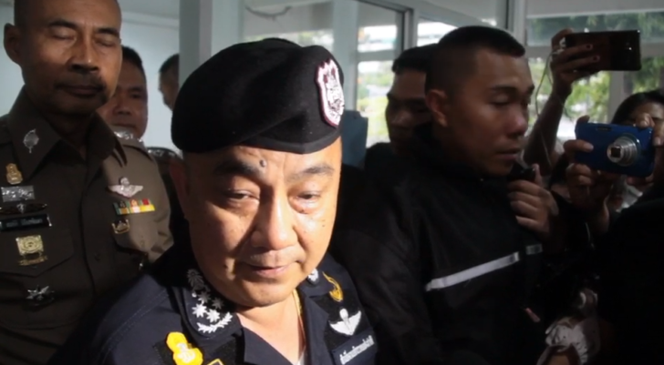 “ศรีวราห์” ไปสน.พญาไท ยัน “จับกุม” แกนนำ “คนอยากเลือกตั้ง” ไม่ใช่ “มอบตัว”